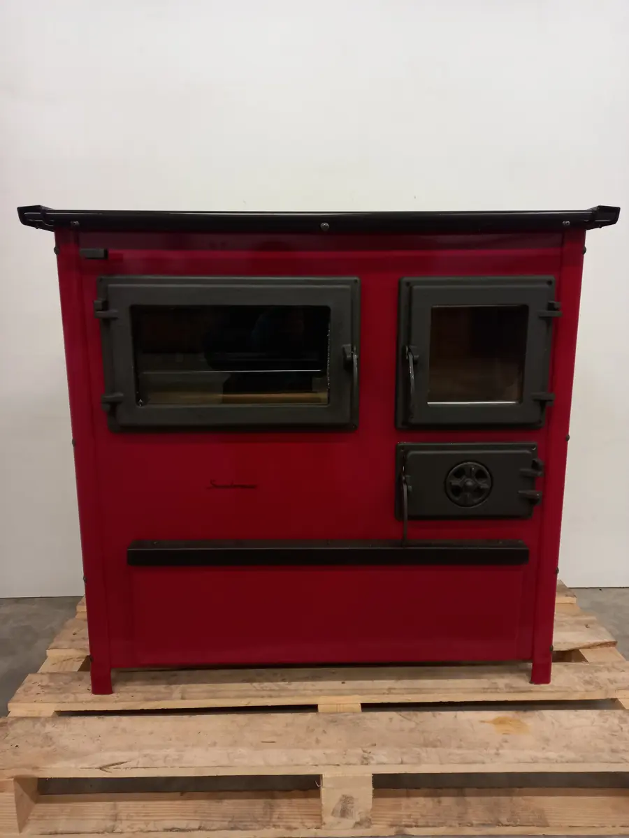 Šporet na čvrsto gorivo MBS TREND, crveni, levi